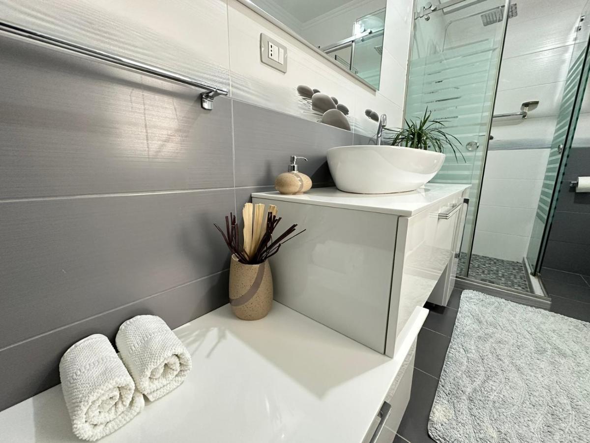 Home Aquamarine & Residence Вльора Екстер'єр фото