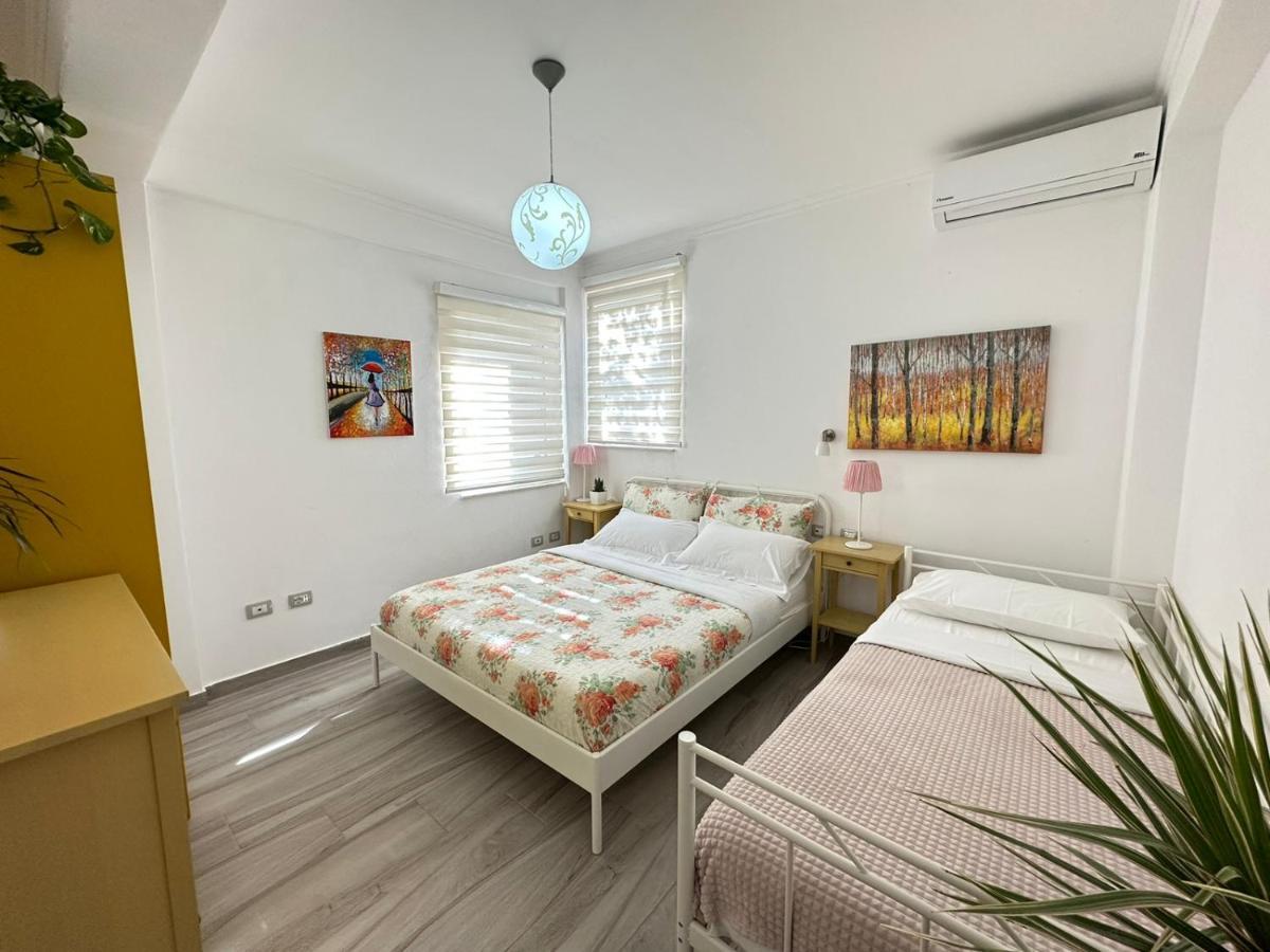 Home Aquamarine & Residence Вльора Екстер'єр фото